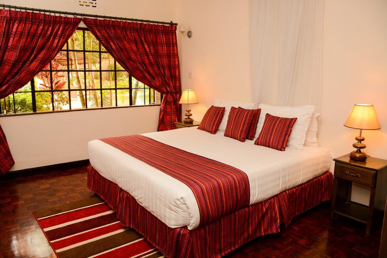Magnolia Pine Bed & Breakfast ไนโรบี ภายนอก รูปภาพ