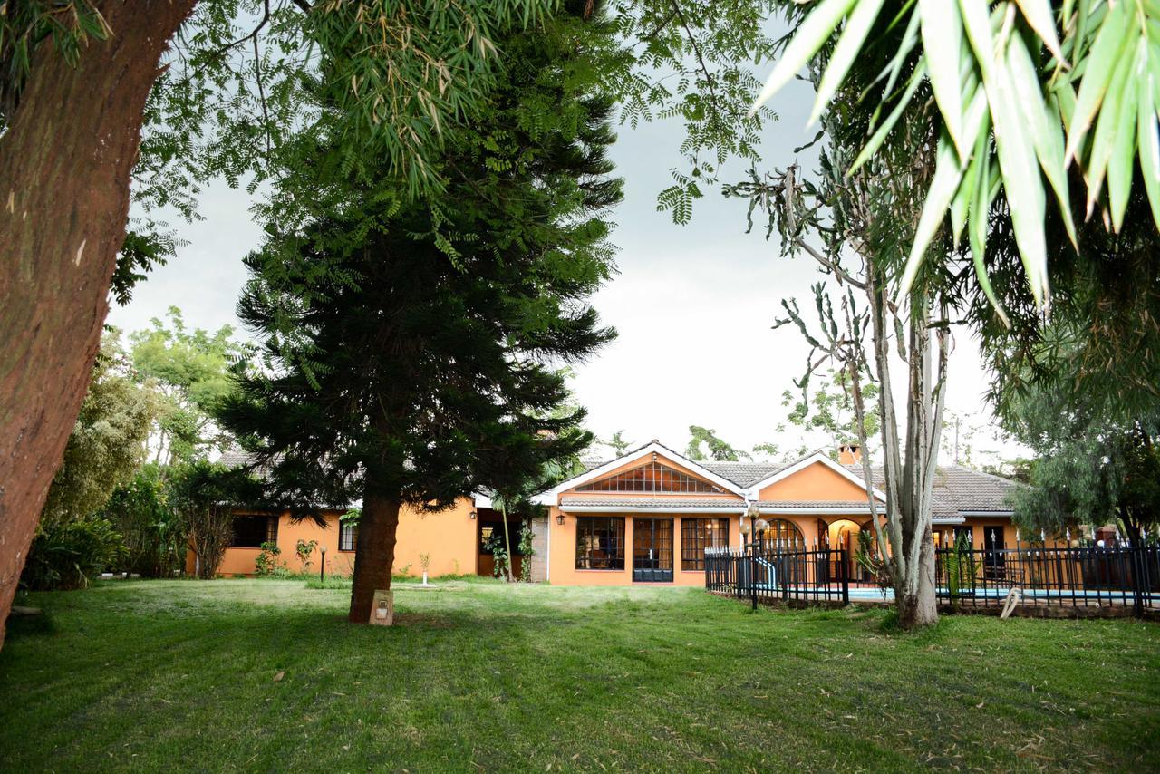Magnolia Pine Bed & Breakfast ไนโรบี ภายนอก รูปภาพ