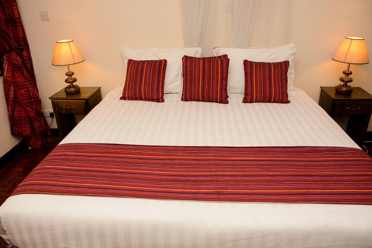 Magnolia Pine Bed & Breakfast ไนโรบี ภายนอก รูปภาพ