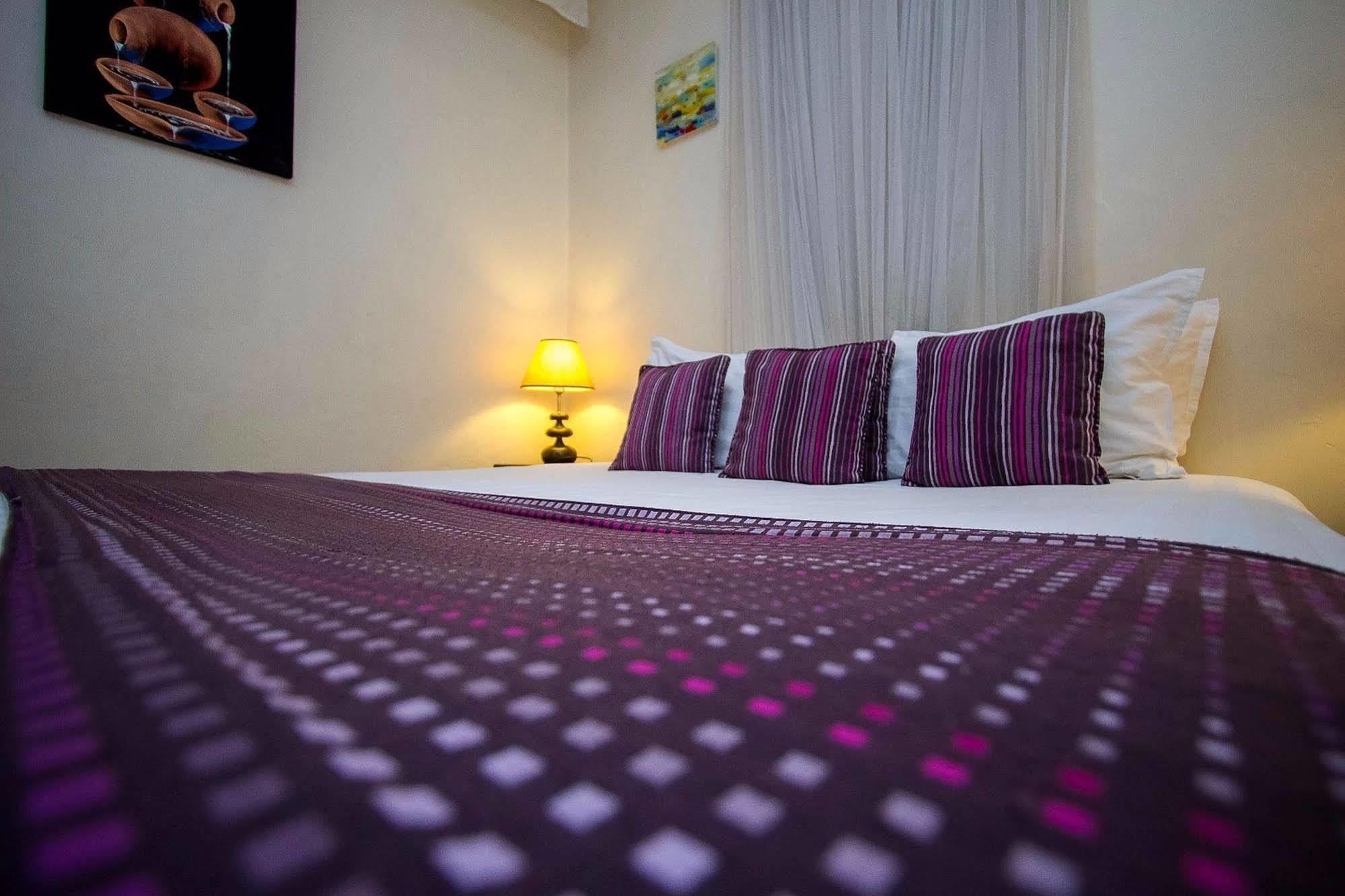 Magnolia Pine Bed & Breakfast ไนโรบี ภายนอก รูปภาพ