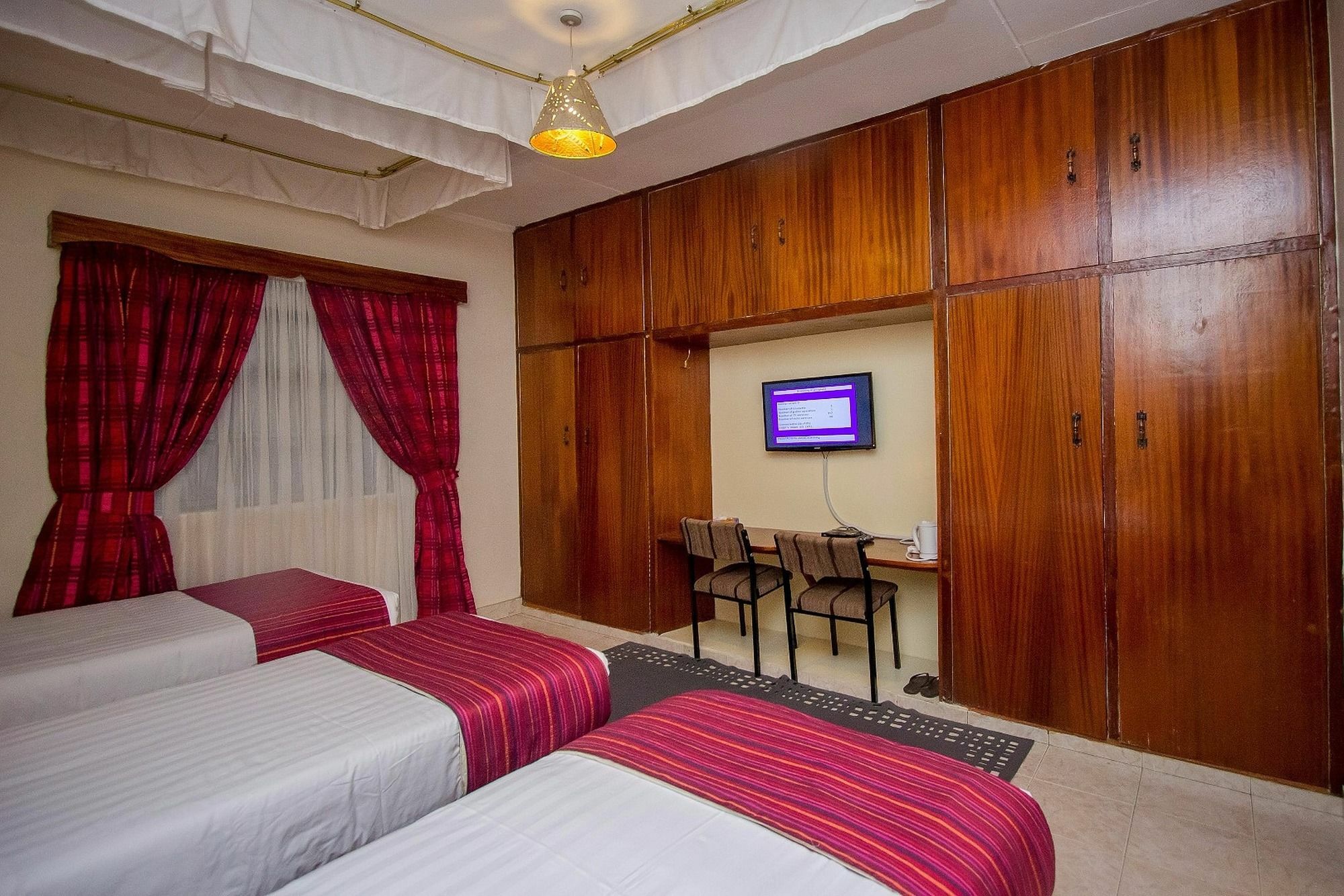 Magnolia Pine Bed & Breakfast ไนโรบี ภายนอก รูปภาพ