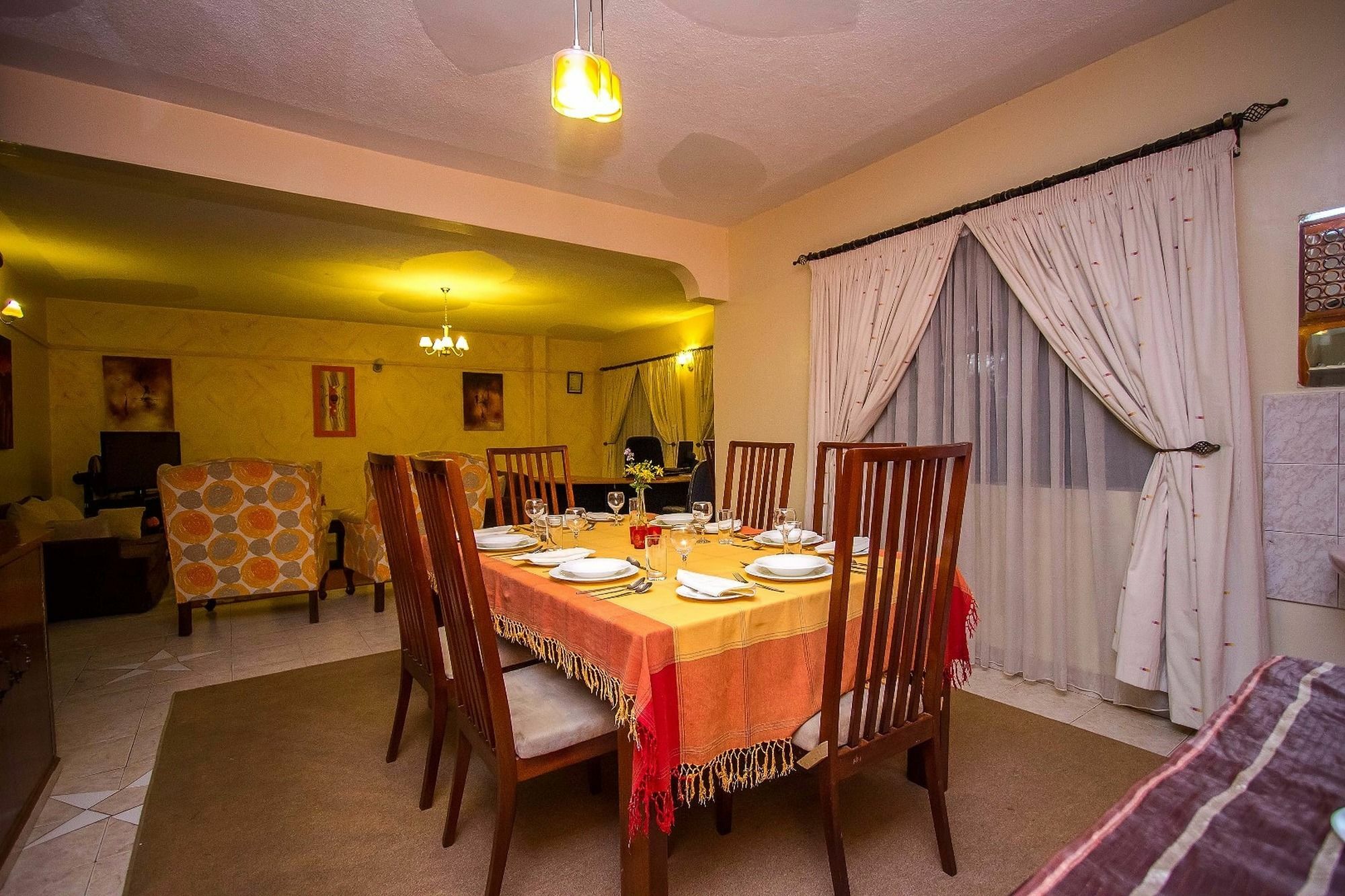 Magnolia Pine Bed & Breakfast ไนโรบี ภายนอก รูปภาพ
